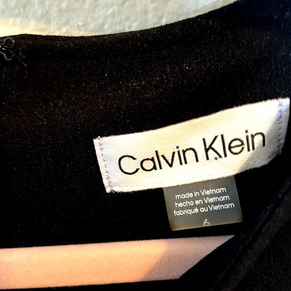 Calvin Klein, Size 6, Black Formal Dress with Bow - Picture 6 of 9